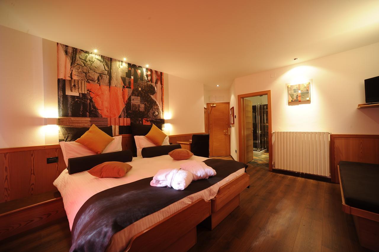 Hotel Isolabella Wellness Fiera Di Primiero Dış mekan fotoğraf